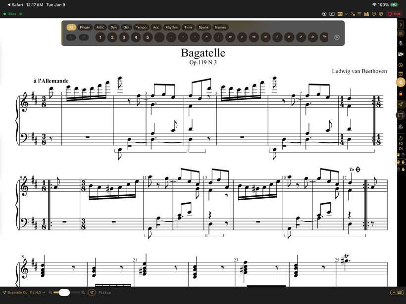 The notation markup palette open over a score in SYNCopated.